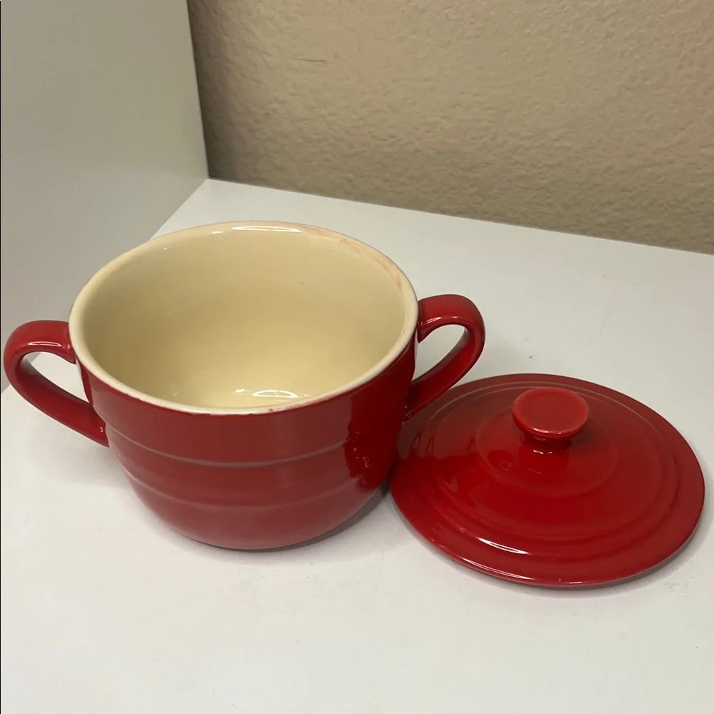 Le Gourmet Chef Red Soup Crock with Lid | Mini Ceramic Pot | 4.5” Covered Bowl